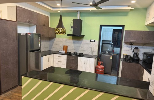Varkala House | Cliff Niyara 5min drive to Beach and Cliff 2-bedroom house with AC in Varkala