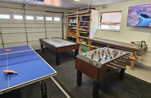 Page House | Cliff Views - Hot Tub - SUPs - Boat Parking - Sleeps 16
