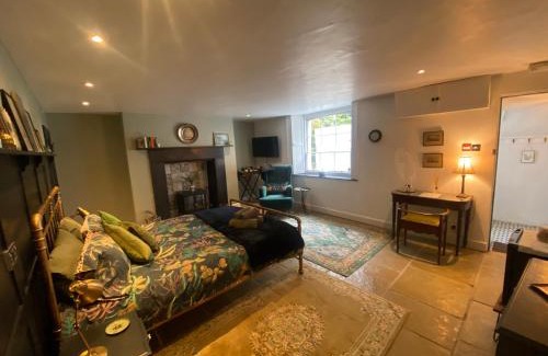 Clifton Apartment | Clifton Georgian Townhouse, Downstairs Ensuite Room & Light Plant Based Breakfast