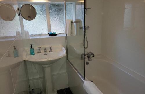 Clifton Hampden Hotel | Clifton Hampden B&B