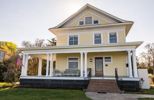 Natchez House | Clifton House - Big River North - Queen Suite, Mississippi River Views