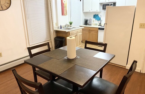 Kingston Apartment | Clinton Cove - Lively 2 Br in the heart of Midtown