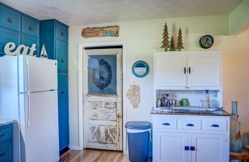 Lane House | Clinton Lake Vacation Rentals Logan’s Landing Just minutes to Lake