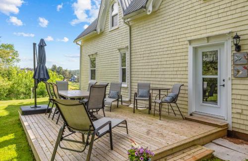 Clinton Bed & Breakfast | Clinton Pond Bed and Breakfast