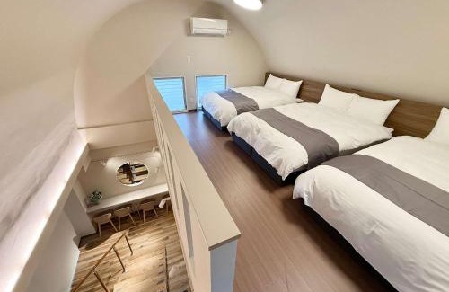 Hiroshima City Centre Apartment | Clio matoba - 10-min Walk to Station Spacious Stay for 8 Guests