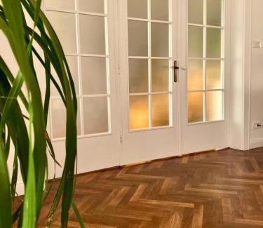 Brasov Apartment | Cloos - Elegant Residence with Panoramic View
