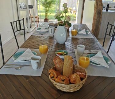 Saint-Martin-du-Bois Bed & Breakfast | Clos de la source Gironde