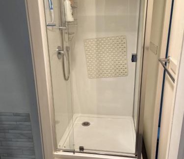 Te Atatu South Apartment | Close Motorway,Free Breakfast,Private & Spacious
