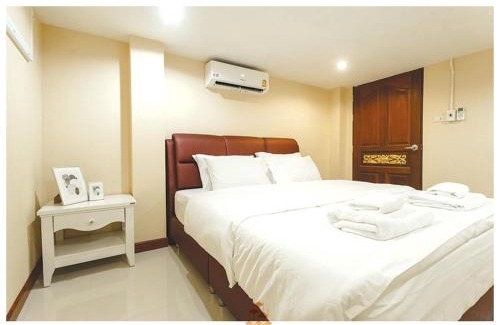 Ranong House | close