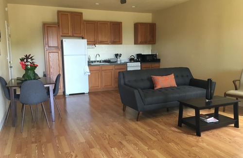 Kona Palisades House | Close to airport and 15 minutes drive to downtown, really nice garden.