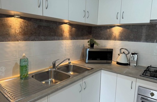 St James Villa | Close to Airport; CBD;Walk to Curtin; 4X2 house