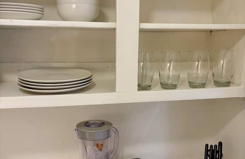 McAllen Apartment | Close to Airport, Mall & Stores