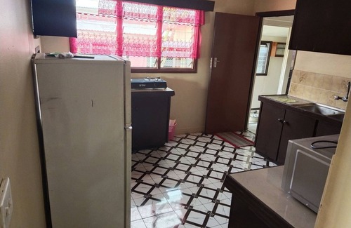Nasinu House | Close to all amenities and shop