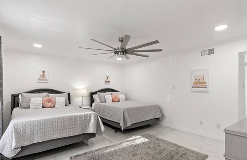 Bay Area House | Close to Beach! Near Downtown! Corpus Christi Pearl