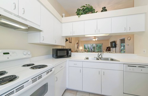 Park East Villa | Close to Beaches, Downtown, everything Sarasota