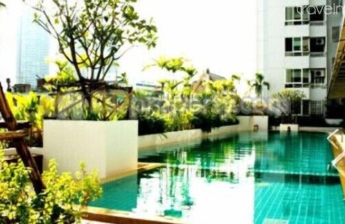 Yan Nawa Apartment | Close to BTS and river, pool, wifi