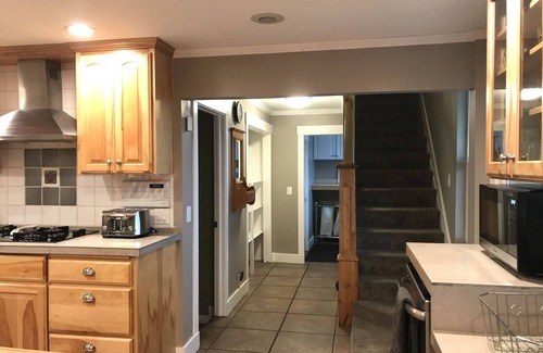 Orem North House | Close to BYU, MTC, UVU, TEMPLES - 6 bedroom-Theater-Piano-Steam Spa-Sport Court