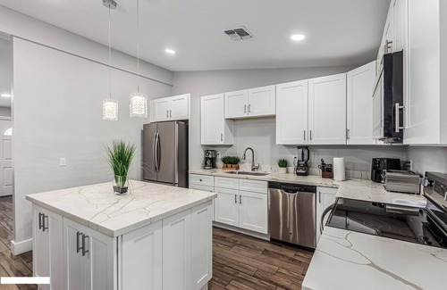 Maryvale House | Close to Camelback Ranch, StateFarm Stadium, Westgate, and Event-Concert Venues
