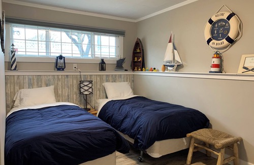 South Central Bed & Breakfast | Close to downtown/A yard where Deer roam/Pet-Friendly