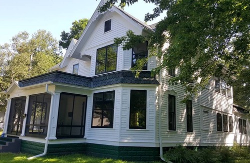 Eau Claire Apartment | Close to Downtown & UWEC