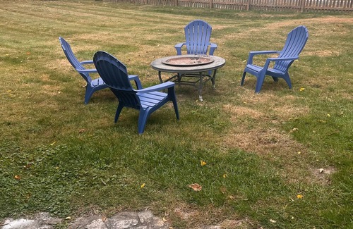 Pendleton House | CLOSE TO EVERYTHING - 28 mi to Indy - Shopping - Dining