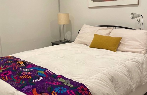 Park View Apartment | Close to Everything Comfortable English Basement Apartment