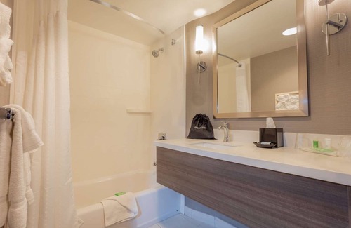 Anaheim Resort Hotel | Close to Famous Attractions! Near Disneyland Park, w/Pool!