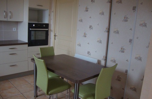 Charbonnier-les-Mines House | Close to Auvergne's volcanoes, lakes and magnificent natural sites.