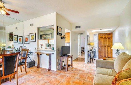 Desert Casitas House | Close to Golf: Mtn-View Townhome in Green Valley