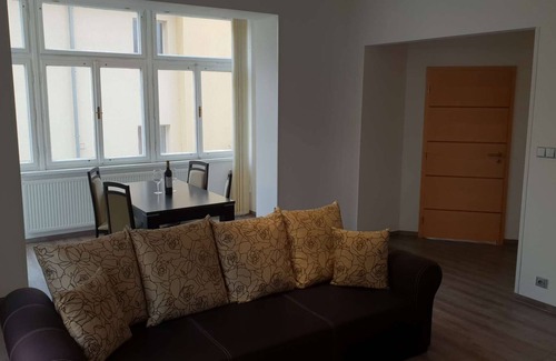 Karlovy Vary Apartment | Close to historical center, new and stylish apartment in a quiet villa, conservatory, wifi