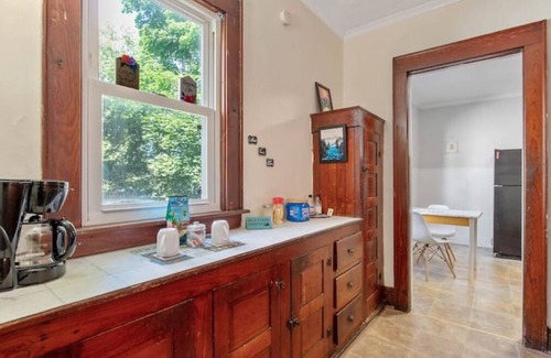 Southside Apartment | Close to Hospitals Upstate, St. Joseph's, Crouse