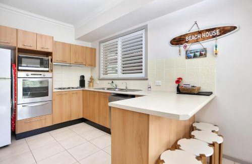 Hawks Nest House | Close to Jimmys Beach