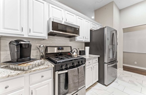 Round Rock House | Close to Kalahari | King Beds | Fast WiFi | 3BR