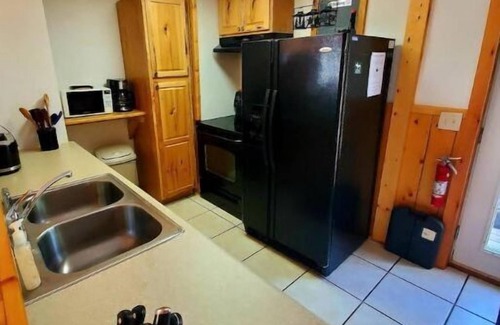 Paradise House | Close to public beaches, Whitefish Point & Tahquamenon Falls