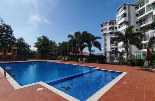 Kota Kinabalu Apartment | Close to the airport & within KK city, convenient to get around and amazing view
