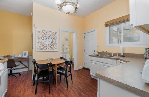 Michigan City Apartment | Close to the beach, 2 Bedroom, Pet Friendly