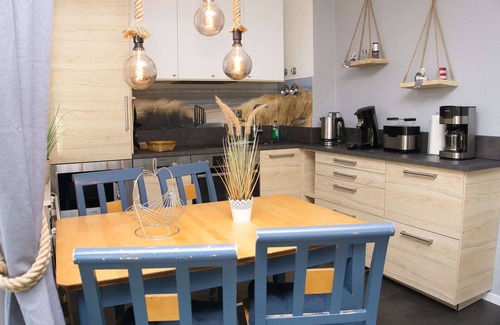 Lobbe Apartment | Close to the beach, winter garden, use of swimming pool and sauna - Strandhaus Mönchgut FeWo08