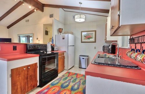 Wimberley House | Close to town - Amazing Views - Pet Friendly house in Wimberley!