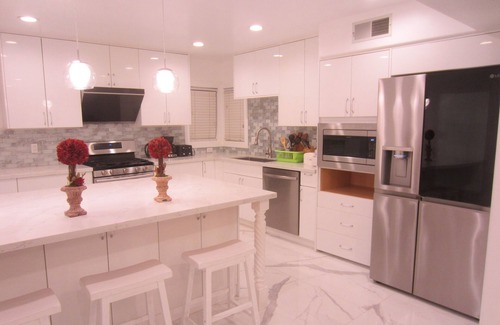 Claremont Hills House | Close to UC Berkeley 2 bedroom with Wifi and Laundry
