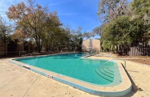 Gainesville Condo | Close to UF Condo 2 Beds 1 Bath with parking in Gainesville, FL
