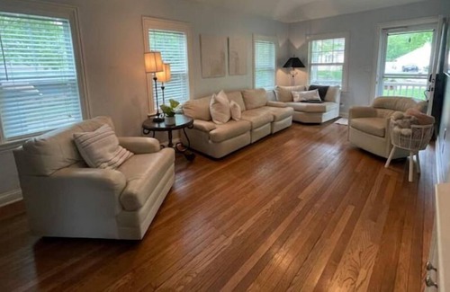 Delavan Lake House | Close to Water