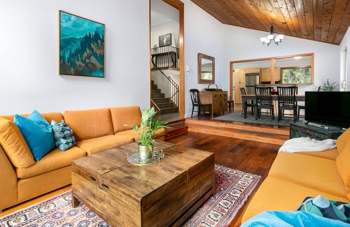 Mount Currie House | Close to Whistler but away from the crowds!