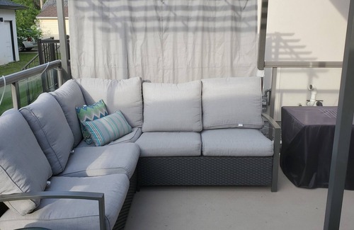 Southwest Edmonton House | Close to Whyte Ave & UofA