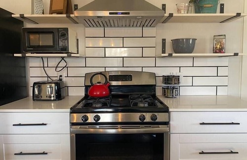 Marathon Apartment | Closest AirBnB to Gage Gardens and Downtown Marathon