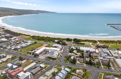 Apollo Bay House | Cloud Nine - Centre of town, walk everywhere