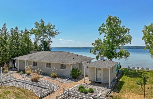 Lake Township House | Cloud Nine on Crystal Lake
