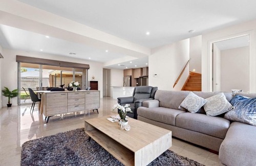 Payneham South House | Clover - The Split-Level Sanctuary in Payneham South