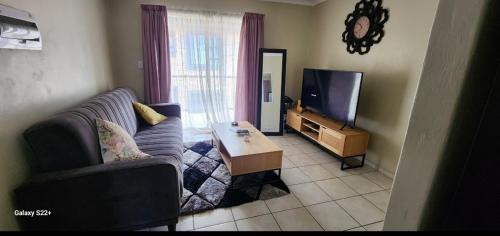 Benoni Apartment | Cloveridge 104