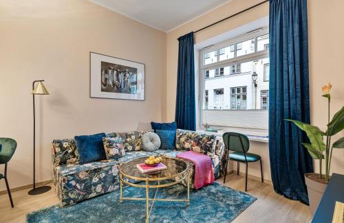 Luebeck Old Town Apartment | CLS Moderne City-Wohnung in Lübeck Altstadtinsel, gratis WLAN, Smart TV, alles in in direkter Umgebung Restaurants, Supermarkt, Bushaltestelle, Parkhaus, Bahnhof, Hansemuseum, Hüxstraße, Nähe UKSH und Dräger