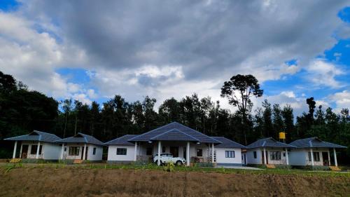 Alur House | Club Eco-Trails